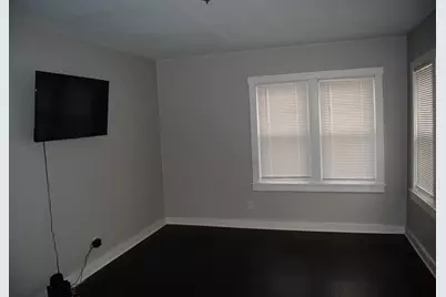 1631 W Custer Ave, Milwaukee, WI 53209 - Photo 3