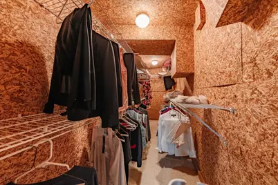 15555  Esser Ct, Brookfield, WI 53005 - Photo 45