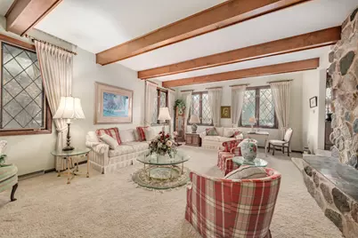 15555  Esser Ct, Brookfield, WI 53005 - Photo 17