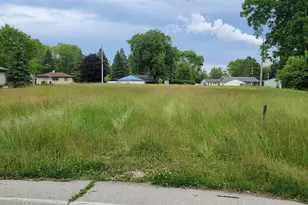 10568 S Alton Rd, Oak Creek, WI 53154 - Photo 1