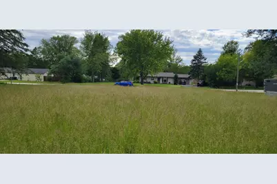 10568 S Alton Rd, Oak Creek, WI 53154 - Photo 7