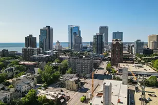 1325 N Van Buren St, Milwaukee, WI 53202 - Photo 31