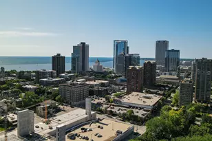 1325 N Van Buren St, Milwaukee, WI 53202 - Photo 41