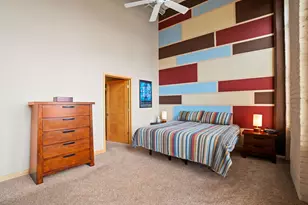 1325 N Van Buren St, Milwaukee, WI 53202 - Photo 13