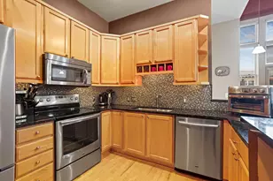 1325 N Van Buren St, Milwaukee, WI 53202 - Photo 11