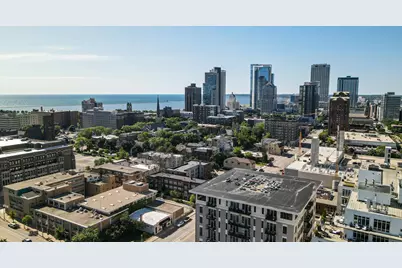 1325 N Van Buren St #308, Milwaukee, WI 53202 - Photo 37