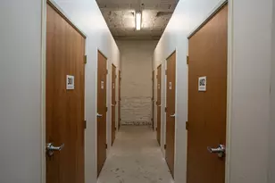 1325 N Van Buren St, Milwaukee, WI 53202 - Photo 25