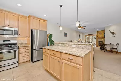 415 S Wells St #804, Lake Geneva, WI 53147 - Photo 5
