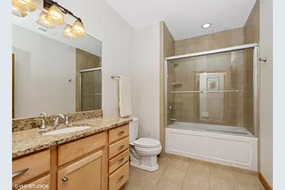 415 S Wells St #804, Lake Geneva, WI 53147 - Photo 15