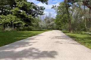 1115 Greendale Rd, Sheboygan, WI 53081 - Photo 9