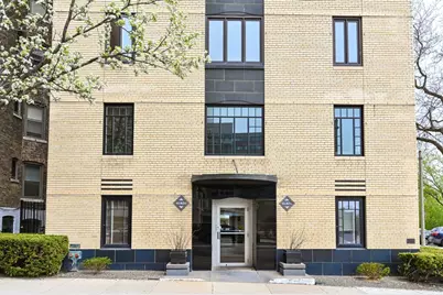 1830 E Kane Pl, Milwaukee, WI 53202 - Photo 1