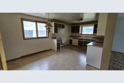 2905 S 18th St, Sheboygan, WI 53081 - Photo 3