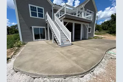 W253N5598  Crescent Hill Dr, Sussex, WI 53089 - Photo 5