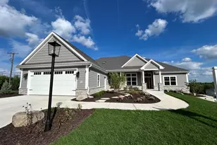 W253N5598 Cres Hl Dr, Sussex, WI 53089 - Photo 33