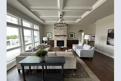 W253N5598  Crescent Hill Dr, Sussex, WI 53089 - Photo 13