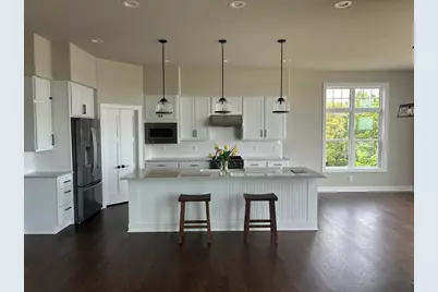 W253N5598  Crescent Hill Dr, Sussex, WI 53089 - Photo 11