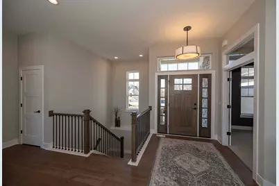 W214N6684  Fairview Dr, Menomonee Falls, WI 53051 - Photo 5