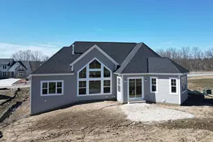 W214N6684 Fairview Dr, Menomonee Falls, WI 53051 - Photo 3