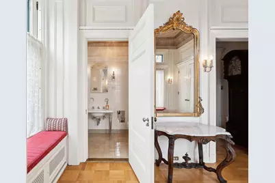 3432 N Lake Dr, Milwaukee, WI 53211 - Photo 23