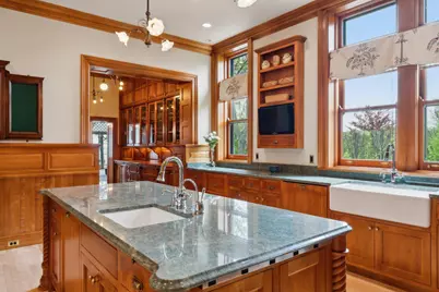 3432 N Lake Dr, Milwaukee, WI 53211 - Photo 21