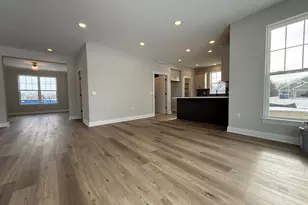 W215N4855 Kathleen Dr, Menomonee Falls, WI 53051 - Photo 13