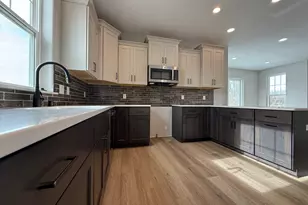 W215N4855 Kathleen Dr, Menomonee Falls, WI 53051 - Photo 15