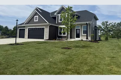 W215N4855  Kathleen Dr, Menomonee Falls, WI 53051 - Photo 1