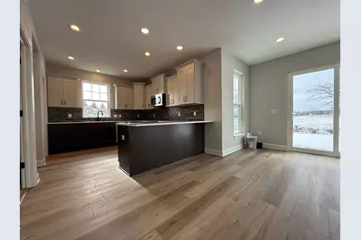 W215N4855  Kathleen Dr, Menomonee Falls, WI 53051 - Photo 11