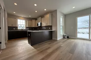 W215N4855 Kathleen Dr, Menomonee Falls, WI 53051 - Photo 11