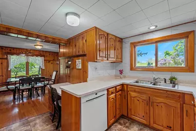 2901 W Forest Hill Ave, Franklin, WI 53132 - Photo 11