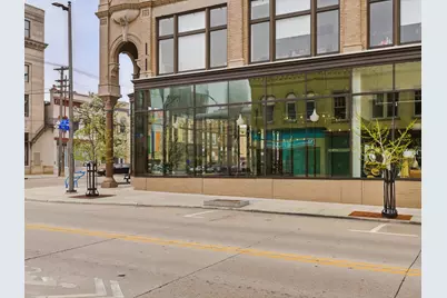 914 S 8th St #Suite 3, Manitowoc, WI 54220 - Photo 5