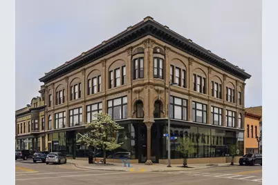 914 S 8th St #Suite 3, Manitowoc, WI 54220 - Photo 1