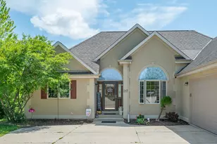 217 Steeple Ct, Johnson Creek, WI 53038 - Photo 5