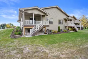 20820 Gray St, Lannon, WI 53046 - Photo 39