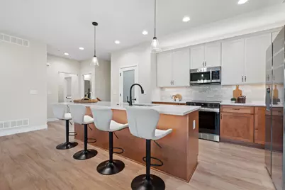 20840  Gray St, Lannon, WI 53046 - Photo 7