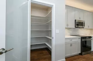 20860 Gray St, Lannon, WI 53046 - Photo 13