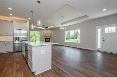 20860  Gray St, Lannon, WI 53046 - Photo 7