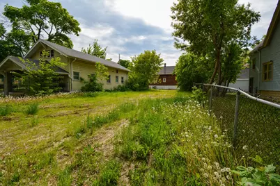 2407 N 44th St #2409, Milwaukee, WI 53210 - Photo 3