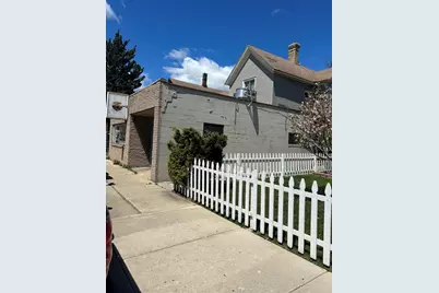 1642  Washington Ave, Racine, WI 53403 - Photo 3