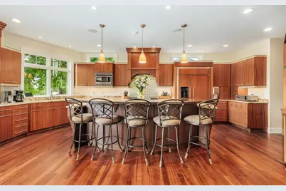 N49W35398  Wisconsin Ave, Oconomowoc, WI 53066 - Photo 51