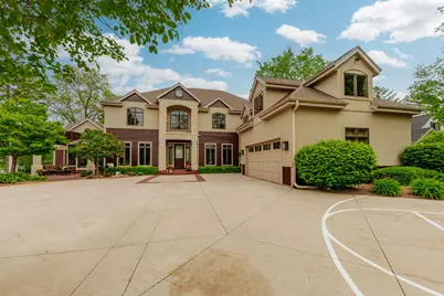 N49W35398  Wisconsin Ave, Oconomowoc, WI 53066 - Photo 17