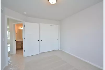 1001  5 Mile Rd, Racine, WI 53402 - Photo 31