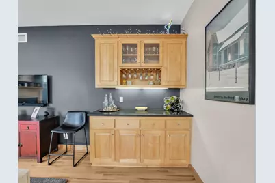 8  Lake Pointe Cir, Racine, WI 53402 - Photo 11