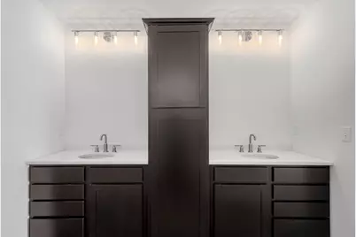 1200  Sween Dr #2, Holmen, WI 54636 - Photo 11