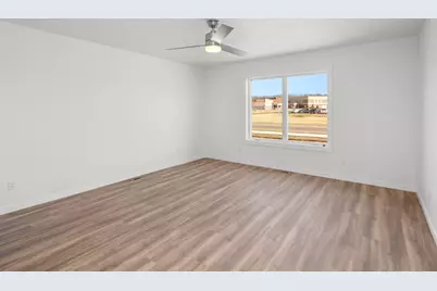 1200  Sween Dr #2, Holmen, WI 54636 - Photo 9