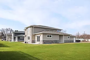 1200 Sween Dr, Holmen, WI 54636 - Photo 33