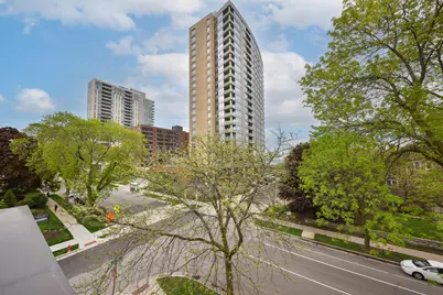 1749 N Prospect Ave, Milwaukee, WI 53202 - Photo 21