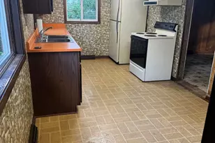 W288S250 Elmhurst Rd, Delafield, WI 53188 - Photo 5