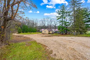 W288S250 Elmhurst Rd, Delafield, WI 53188 - Photo 11