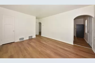 4757 N 21st St, Milwaukee, WI 53209 - Photo 7